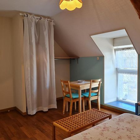 Ferme Renovee Au Calme - 4 Chambres, Petit-Dejeuner Inclu - Fr-1-590-450 Cravant  ภายนอก รูปภาพ