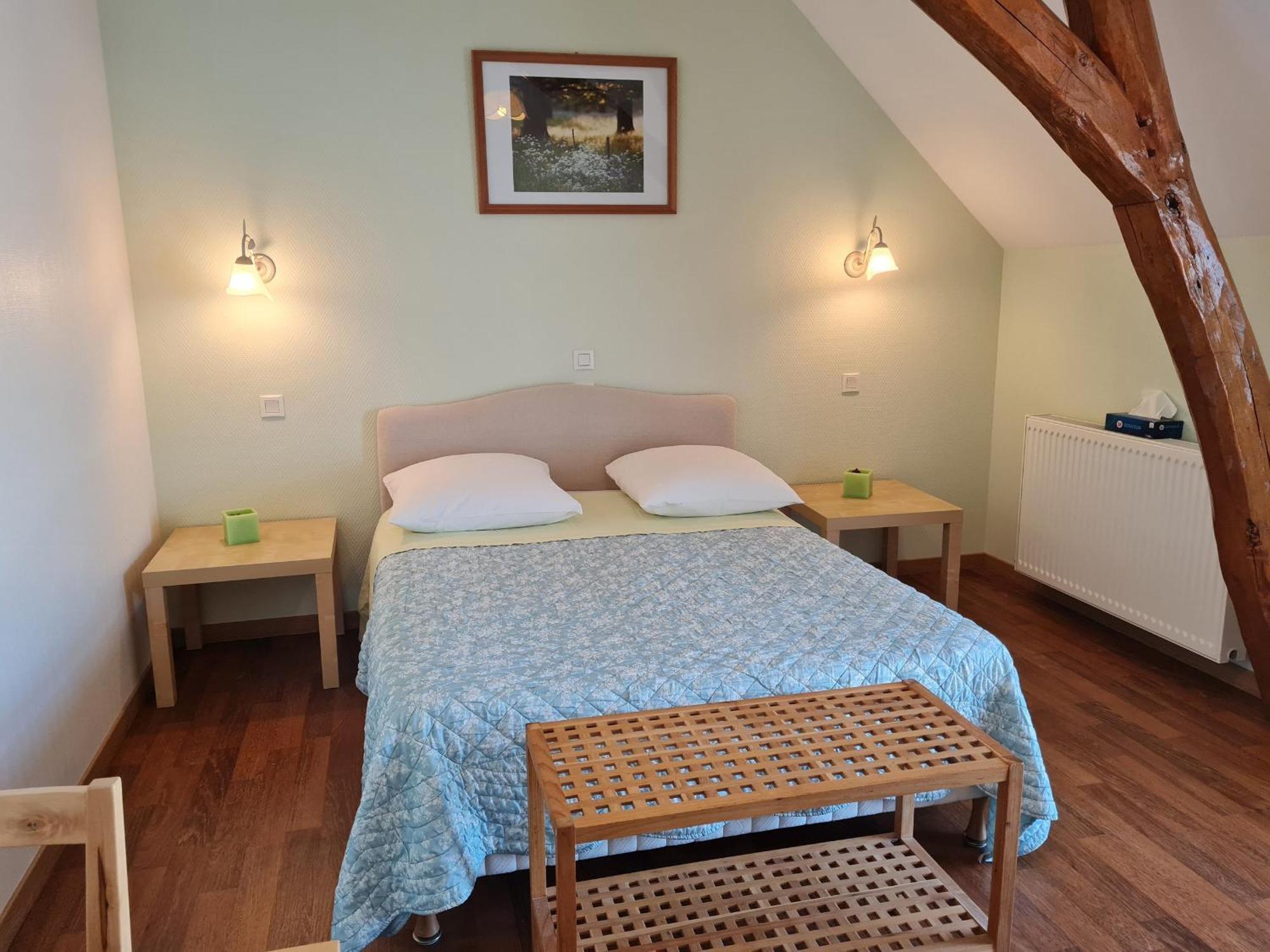 Ferme Renovee Au Calme - 4 Chambres, Petit-Dejeuner Inclu - Fr-1-590-450 Cravant  ภายนอก รูปภาพ