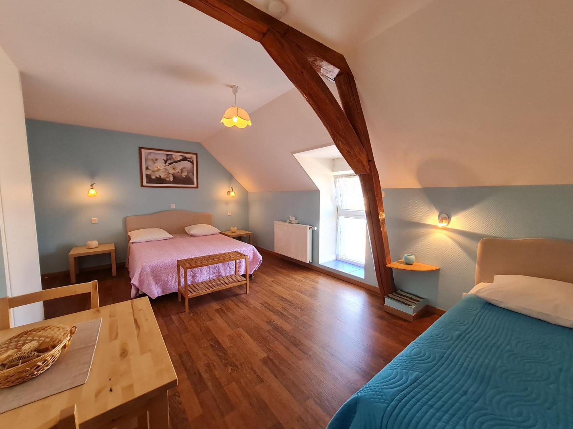 Ferme Renovee Au Calme - 4 Chambres, Petit-Dejeuner Inclu - Fr-1-590-450 Cravant  ภายนอก รูปภาพ