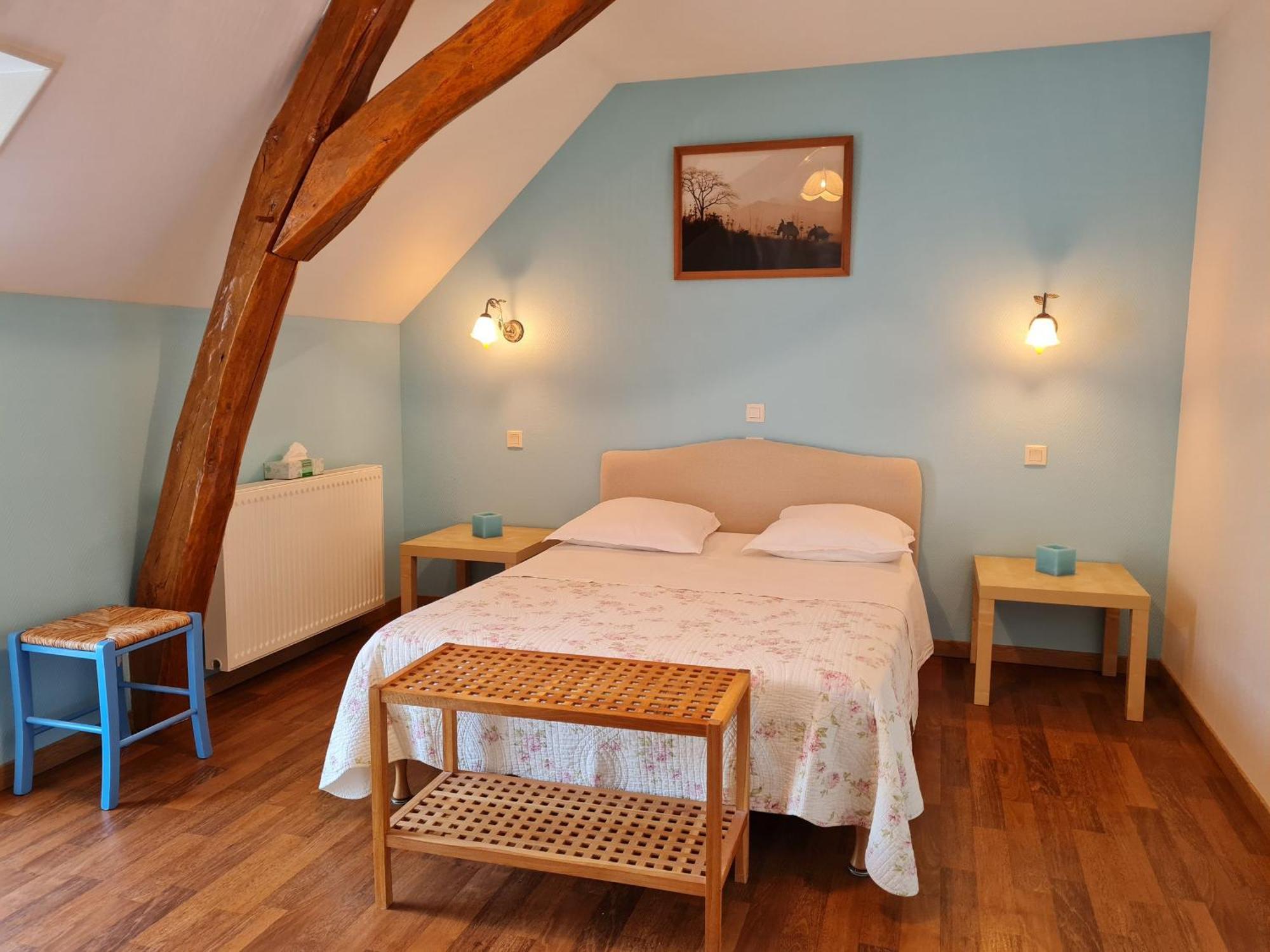 Ferme Renovee Au Calme - 4 Chambres, Petit-Dejeuner Inclu - Fr-1-590-450 Cravant  ภายนอก รูปภาพ